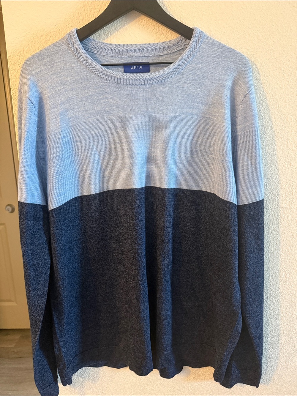 Apt. 9 Two-Tone Light Blue and Navy Crewneck Sweater